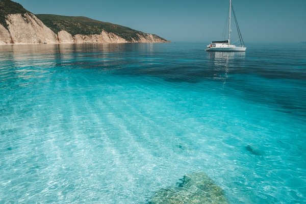 Pourquoi opter pour un catamaran lagoon ?